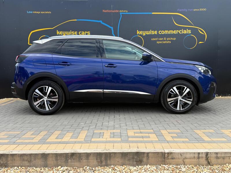 Peugeot 3008 view 6