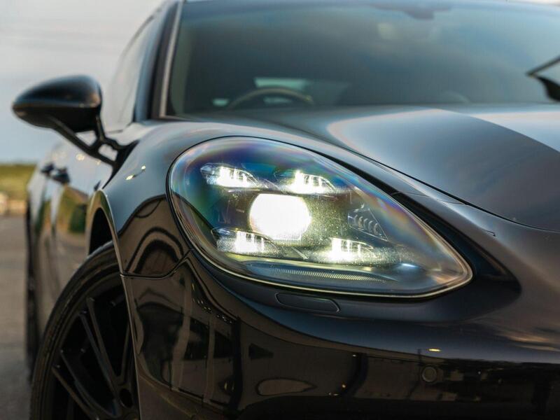 Porsche Panamera view 10