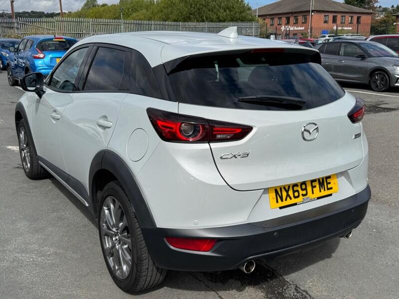 Mazda CX-3 view 3