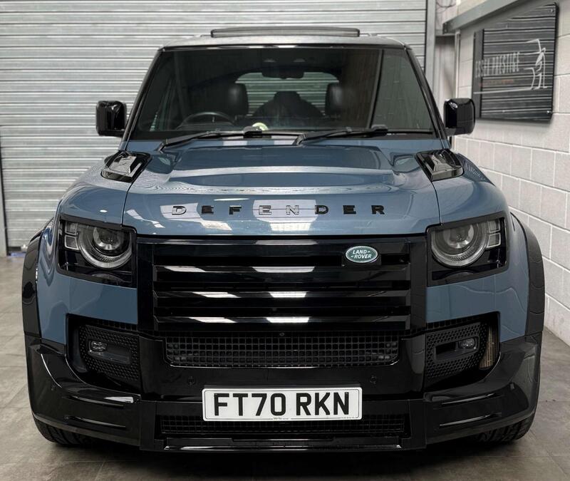 Land Rover Defender 110 view 2