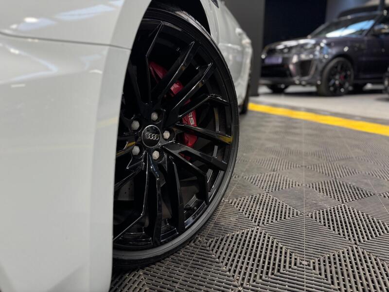 Audi Audi RS5 view 2