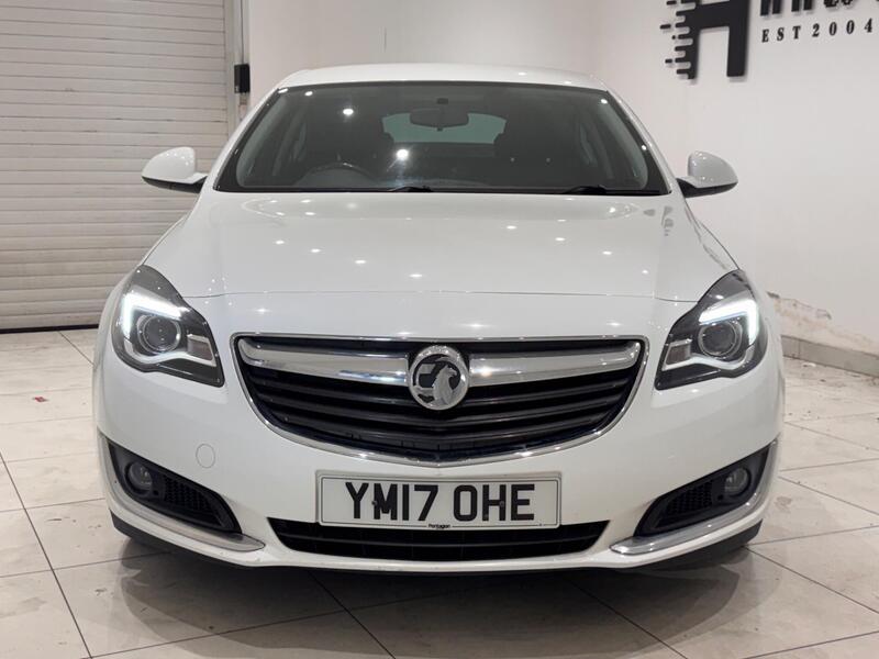 Vauxhall Insignia view 5