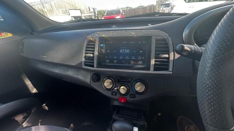 2003 Nissan Micra — photo 8