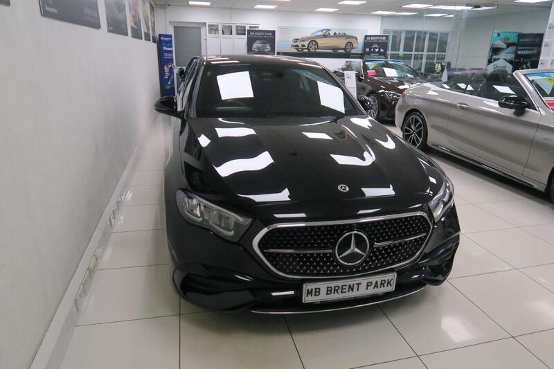 Mercedes-Benz E Class view 3