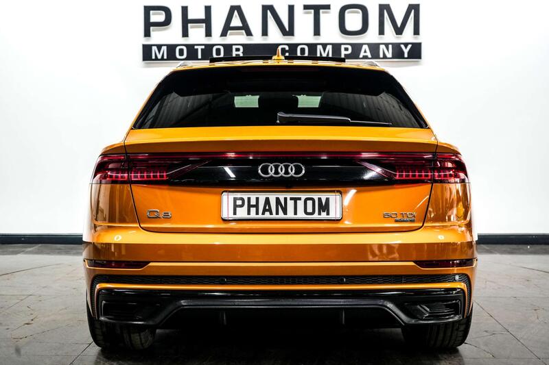 Audi Q8 view 4