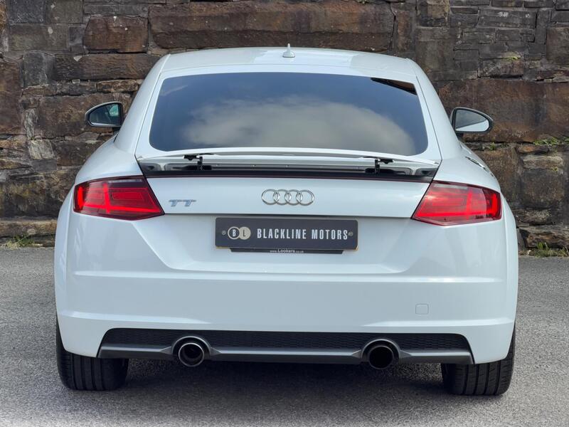 Audi TT view 7