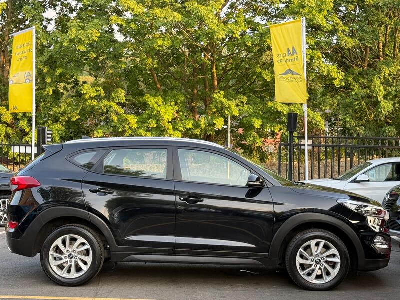 Hyundai Tucson view 3