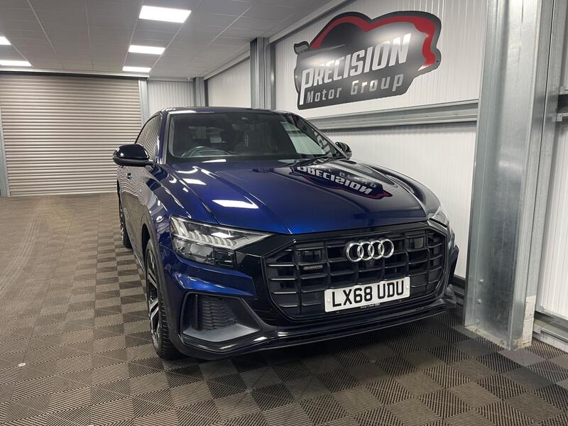 Audi Audi Q8 view 7