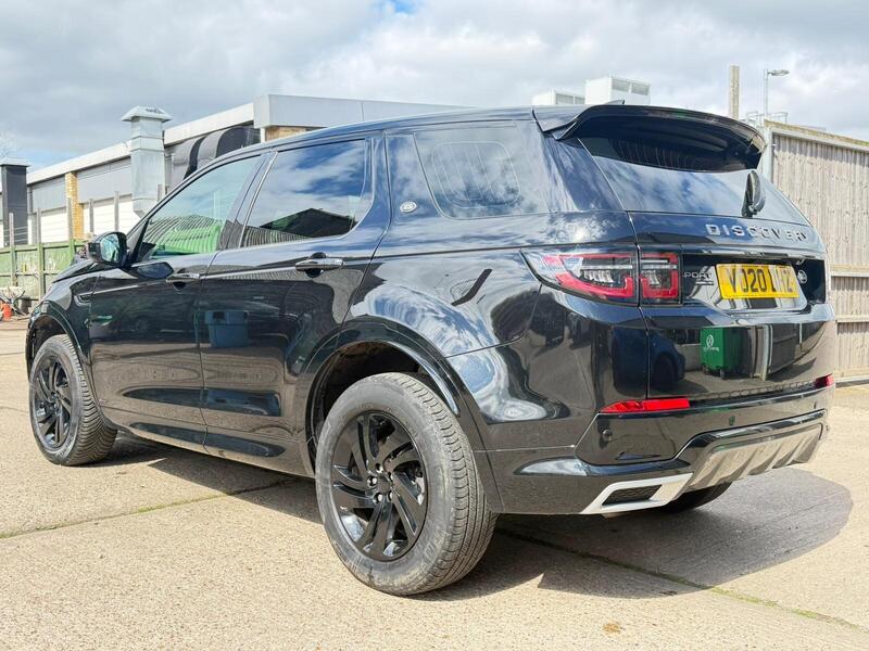 Land Rover Discovery Sport view 4