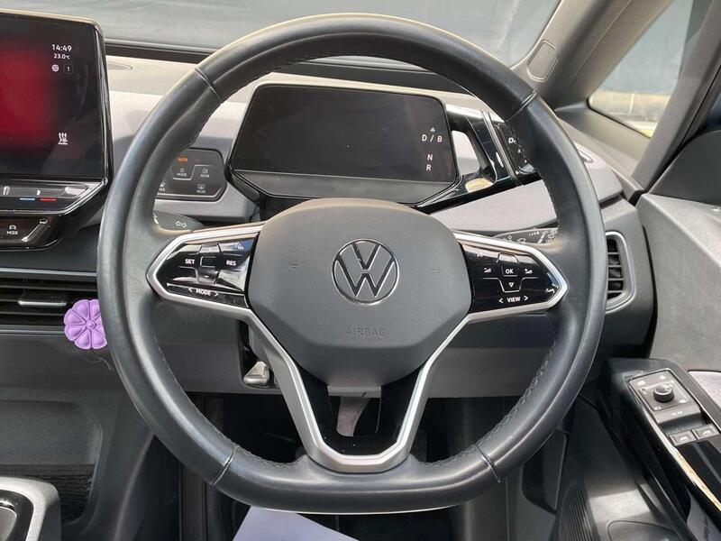 Volkswagen Id.3 view 3