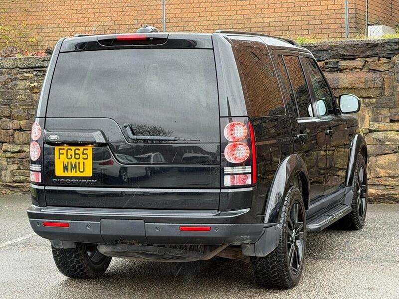 Land Rover Discovery view 7