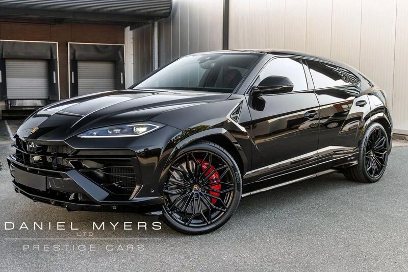 Lamborghini Urus main image