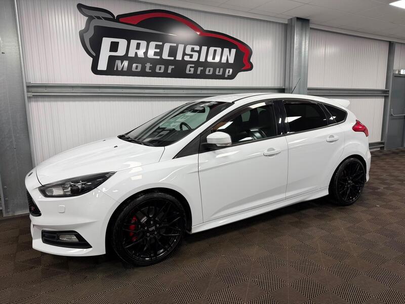 Ford Focus view 5
