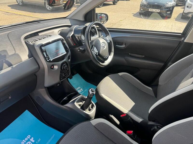 Toyota Aygo view 3