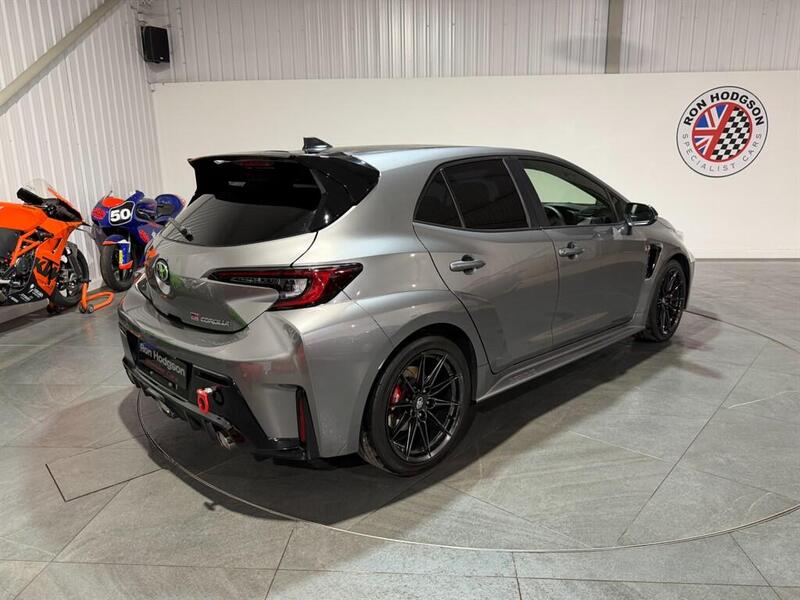 Toyota Corolla view 3