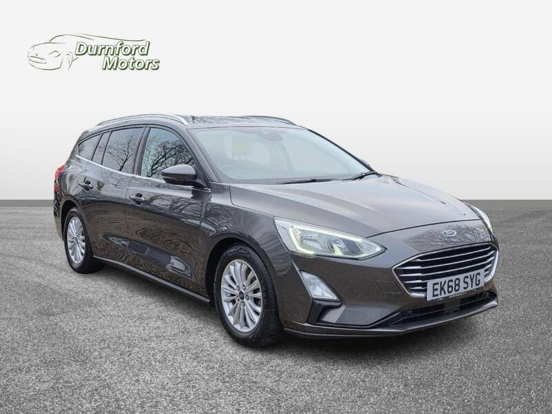 Ford Focus view 3