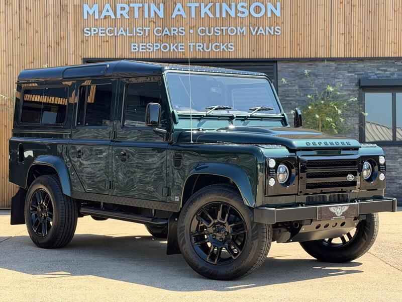 Land Rover Defender 110 main image