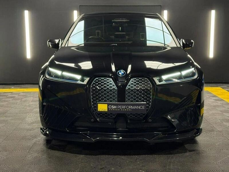 BMW Ix view 3