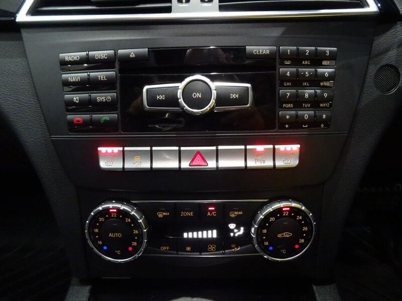 Mercedes-Benz C-Class view 13