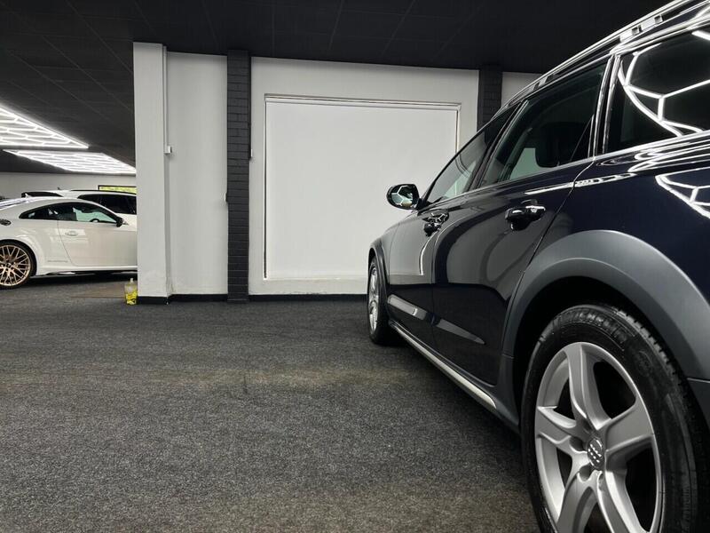 Audi A6 view 7