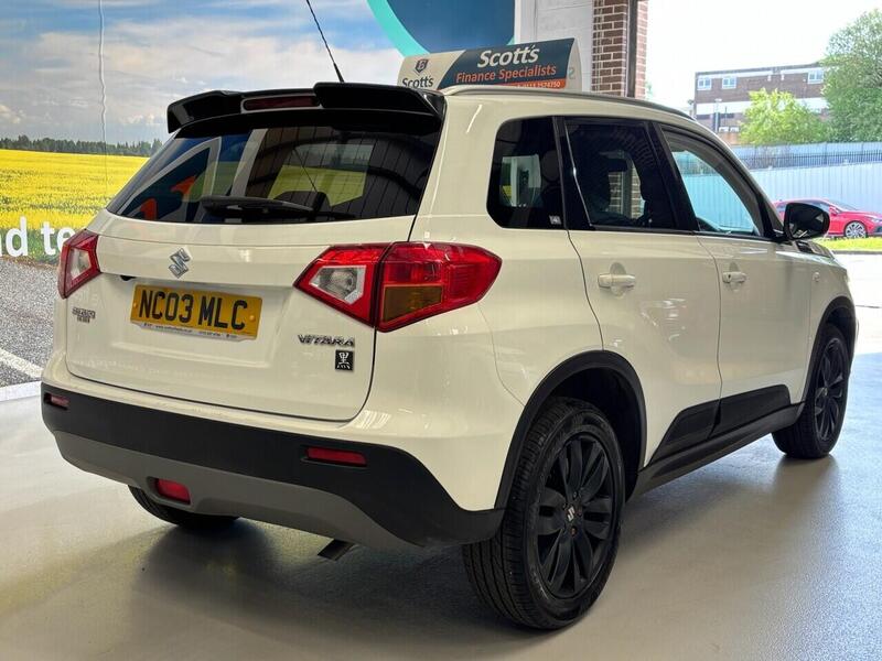 Suzuki Vitara view 5