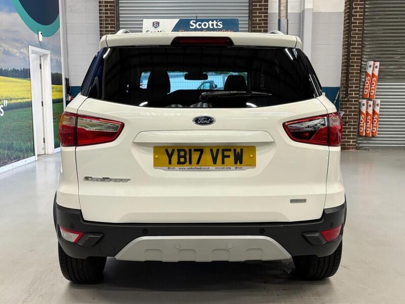 Ford Ecosport view 6
