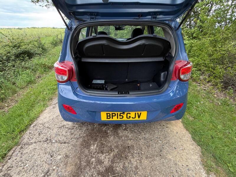 2015 Hyundai i10 — photo 21