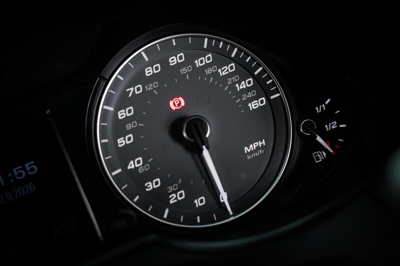 Audi SQ5 view 7