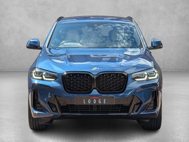 BMW X4 view 2