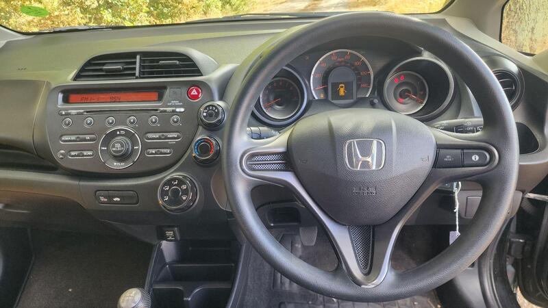 2013 Honda Jazz — photo 25