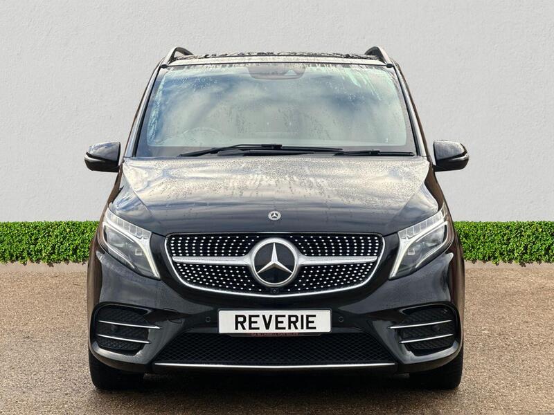 Mercedes-Benz V-Class view 2