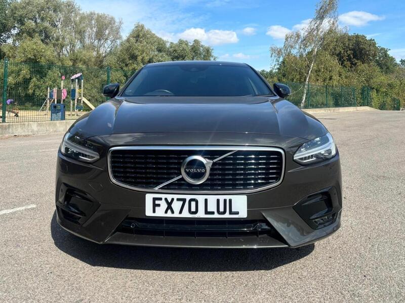 Volvo S90 view 4