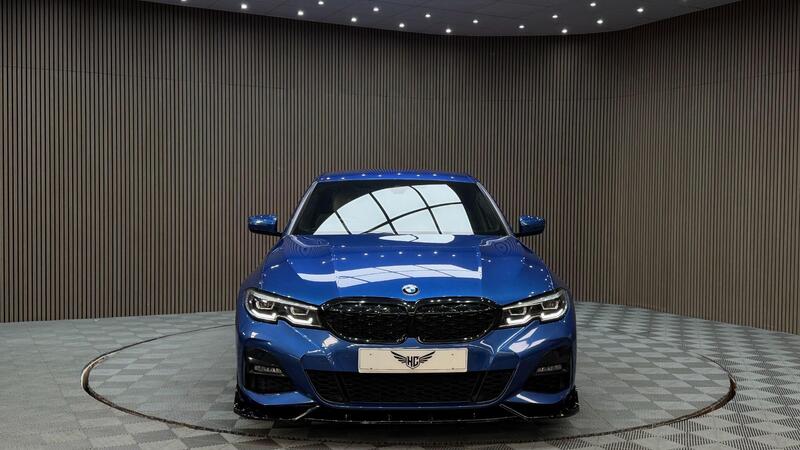 BMW 3 Series view 4