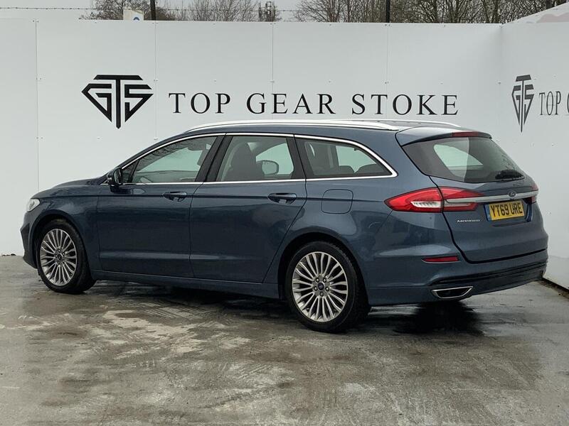 Ford Mondeo view 6