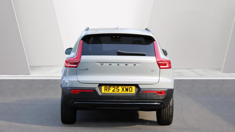 Volvo XC40 view 7