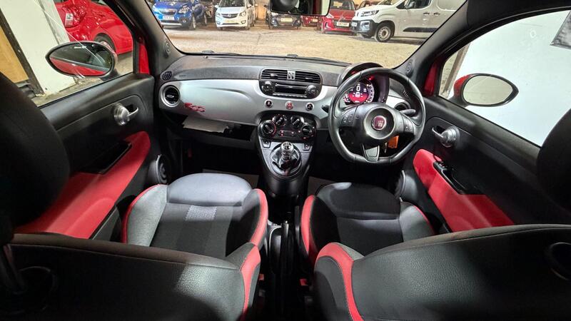 2014 Fiat 500 — photo 11