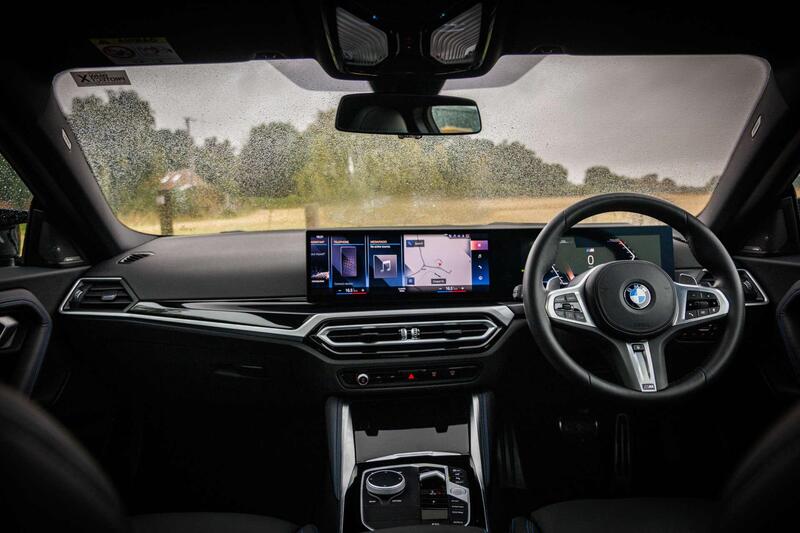 BMW 2 Series view 3