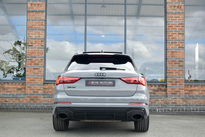 Audi Audi RS Q3 view 5