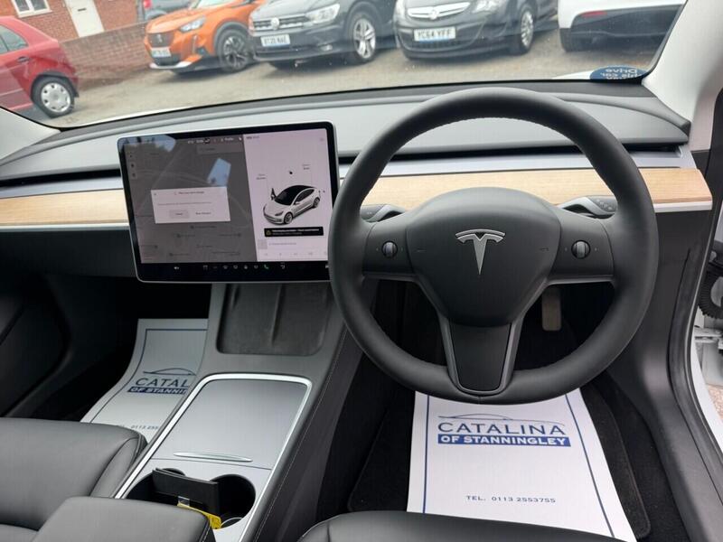 Tesla Model 3 view 4