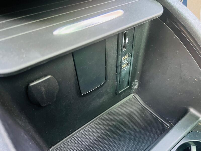 Mercedes-Benz V-Class view 43