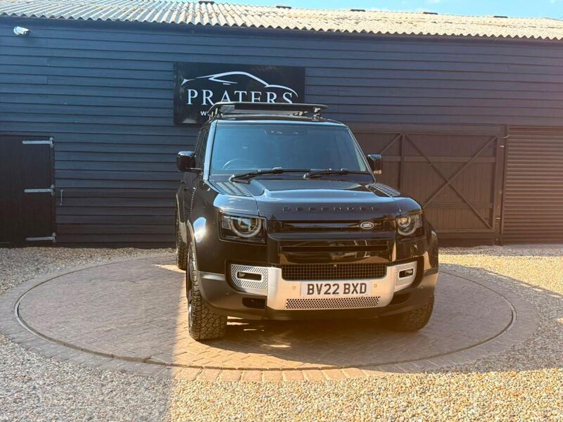 Land Rover Defender view 6