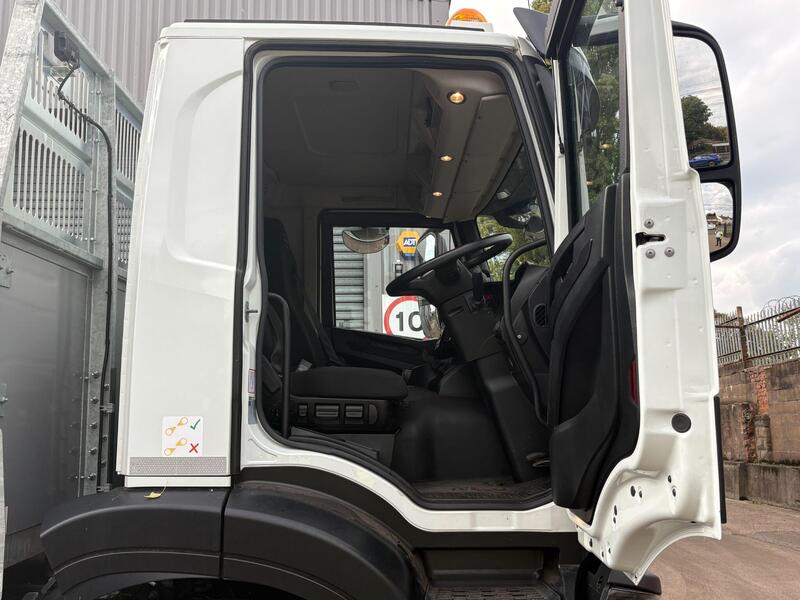 Iveco S-WAY