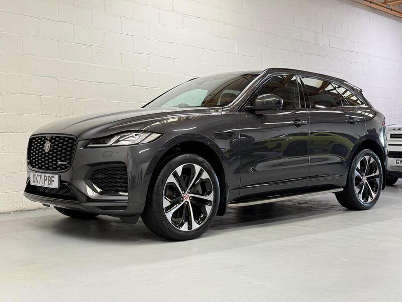 Jaguar F-Pace view 6