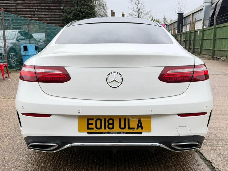 Mercedes-Benz E Class view 3