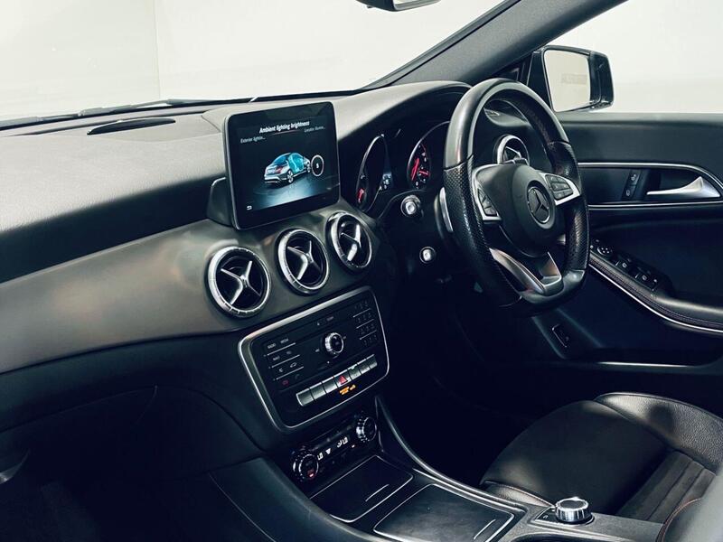 Mercedes-Benz Cla view 5