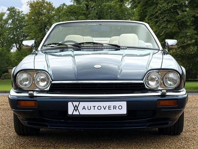 Jaguar XJS view 2