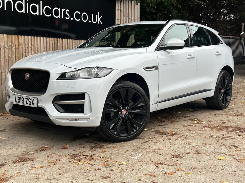 Jaguar F-Pace view 7