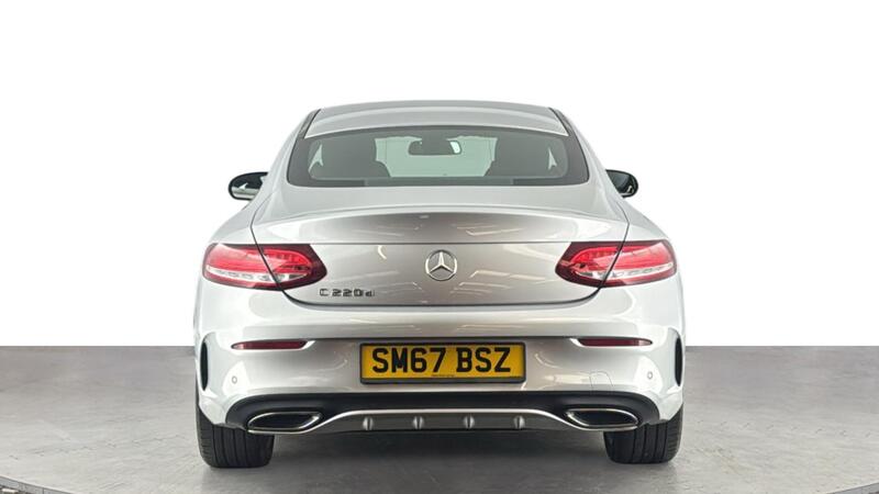 Mercedes-Benz C-Class view 5