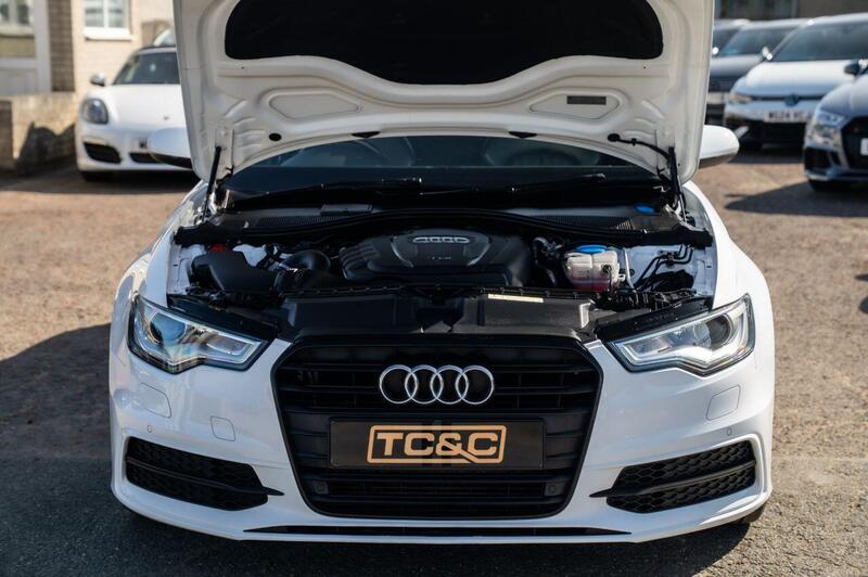 Audi A6 Saloon view 5