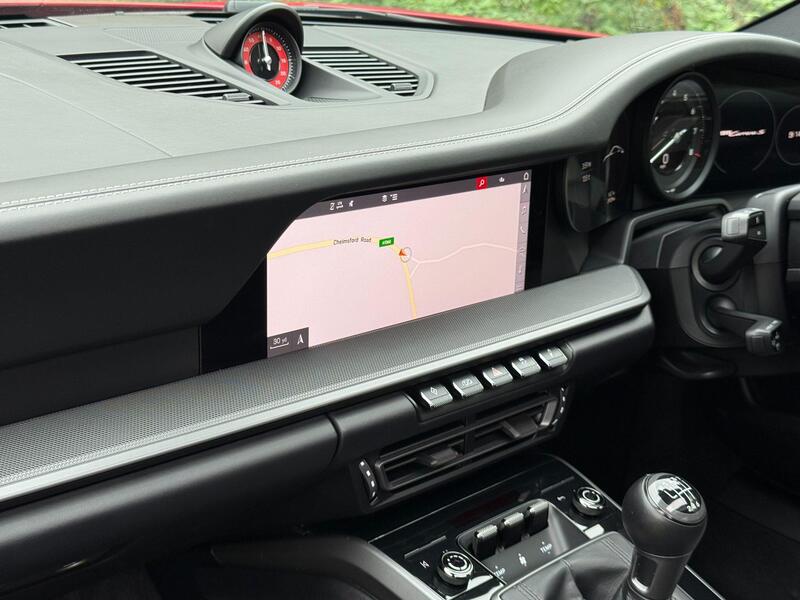 Porsche 911 view 52